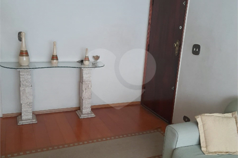 Sobrado à venda com 3 quartos, sendo 1 suíte,  em Parada Inglesa, São Paulo, SP