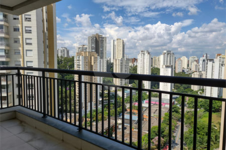 Apartamento à venda com 2 suítes em Vila Andrade, São Paulo, SP