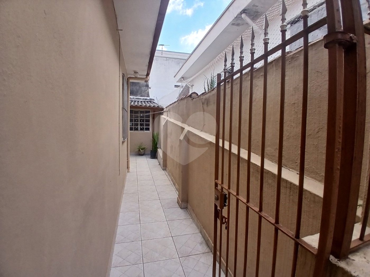 Sobrado à venda com 2 quartos em Vila Mazzei, São Paulo, SP