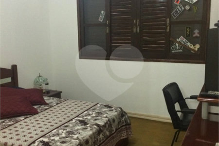 Sobrado à venda com 2 quartos em Vila Galvão, Guarulhos, SP
