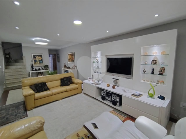 Casa à venda com 3 quartos, sendo 1 suíte,  em Santana, São Paulo, SP