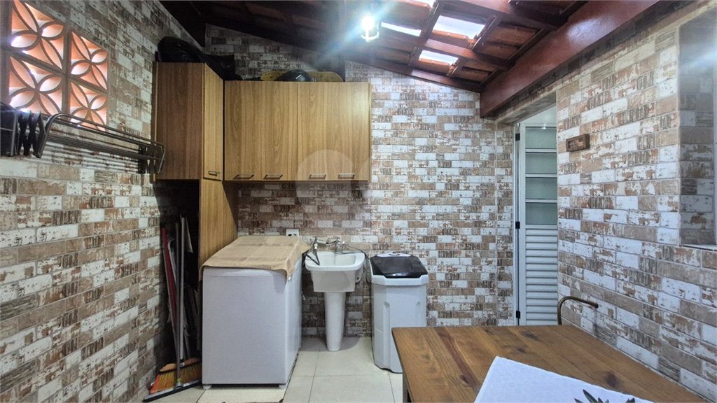 Sobrado à venda com 2 suítes em Jardim Cláudia, São Paulo, SP