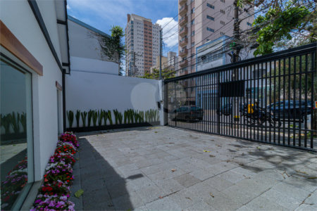 Casa Térrea à venda com 3 quartos, sendo 1 suíte, em Santo Amaro, São Paulo, SP
