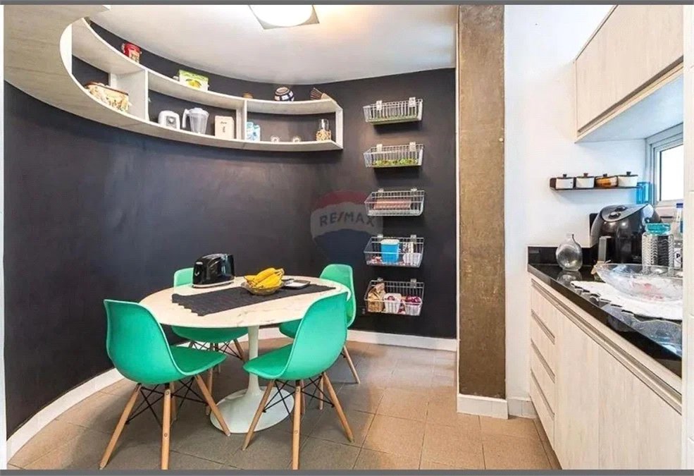 Casa à venda com 4 suítes em Jardim Vitória Régia, São Paulo, SP