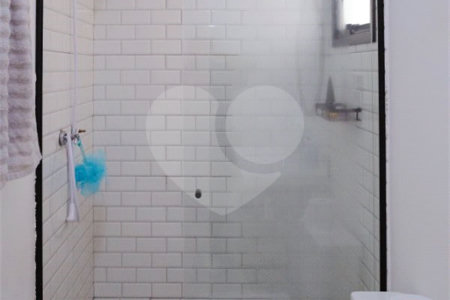 Casa à venda com 3 quartos, sendo 2 suítes, no condomínio Morada do Sol, Mairiporã - SP