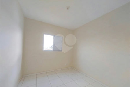 Apartamento à venda com 2 quartos em Jardim Bela Vista, Itapetininga, SP