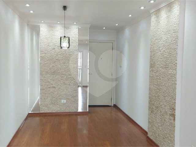 Apartamento à venda com 3 quartos, sendo 1 suíte,  em Vila Guilherme, São Paulo, SP