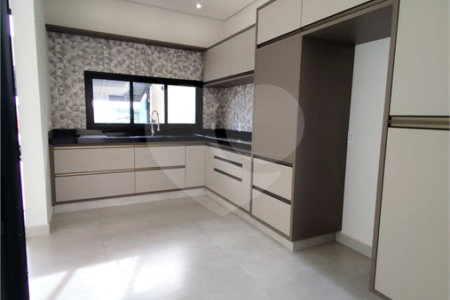 Casa à venda com 3 quartos, sendo 1 suíte, em Jardim Bom Sucesso, Indaiatuba, SP