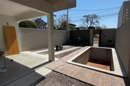 Casa à venda com 3 quartos, sendo 1 suíte, em Jardim dos Ipes, Três Lagoas, MS