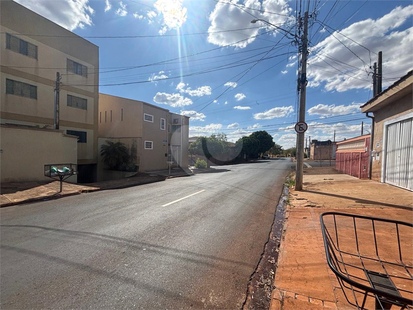 Apartamento à venda com 3 quartos, sendo 1 suíte, em Jardim Anhangüera, Ribeirão Preto, SP
