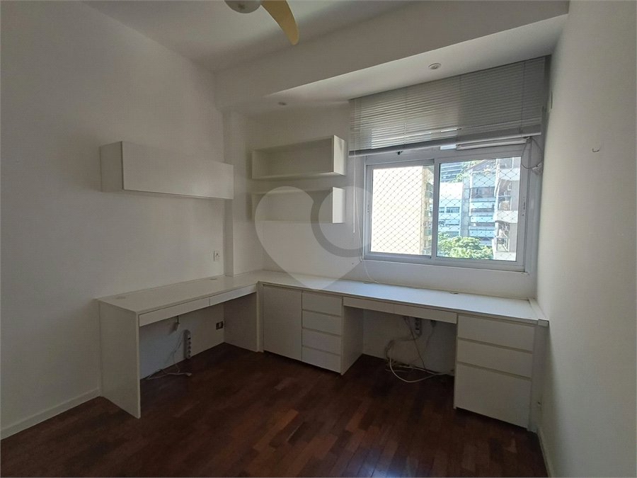 Apartamento à venda com 3 quartos, sendo 1 suíte,  em Lagoa, Rio de Janeiro, RJ