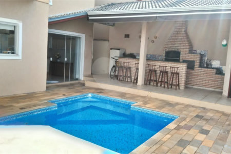Casa à venda com 3 quartos, sendo 1 suíte, no Centro, Araçoiaba da Serra, SP