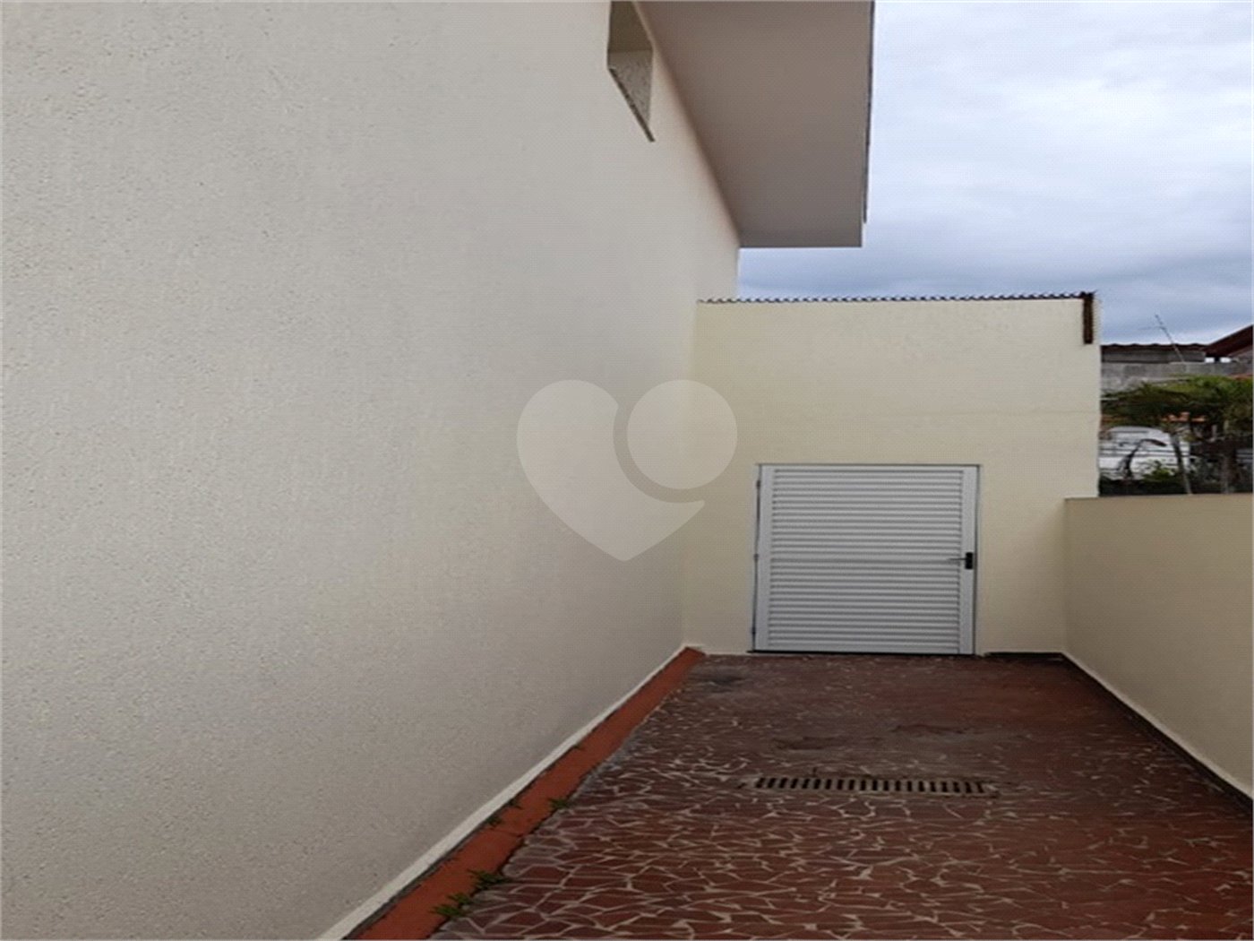 Sobrado à venda com 3 quartos, sendo 1 suíte, em Parque Peruche, São Paulo, SP