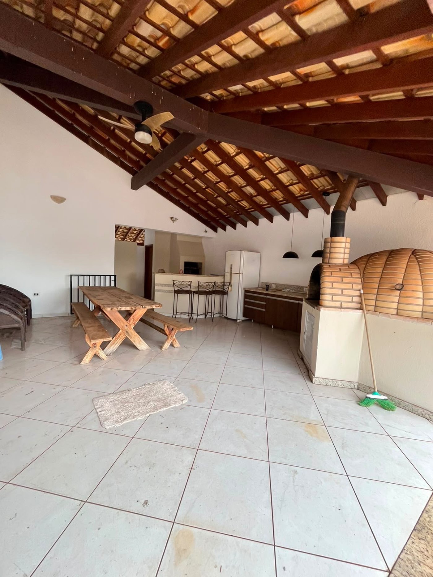 Casa à venda ou para alugar com 3 quartos, sendo 1 suíte,  em Jardim dos Ipes, Três Lagoas, MS
