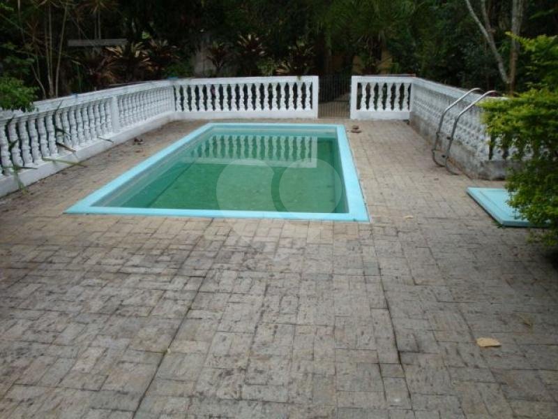 Casa Térrea à venda com 3 quartos, sendo 1 suíte, em Parque Petrópolis, Mairiporã, SP
