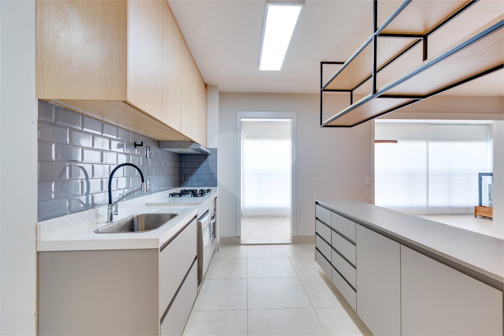 Apartamento à venda com 3 quartos, sendo 2 suítes, em Santo Amaro, São Paulo, SP