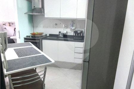 Apartamento à venda com 3 quartos, sendo 1 suíte, em Sítio Pinheirinho, São Paulo, SP
