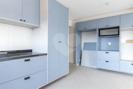 Apartamento à venda com 3 suítes em Moema, São Paulo, SP