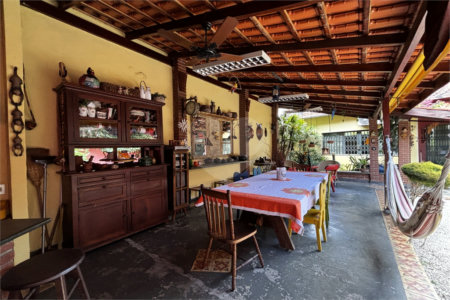 Sobrado à venda com 4 quartos, sendo 1 suíte, em Vila Ester (zona Norte), São Paulo, SP