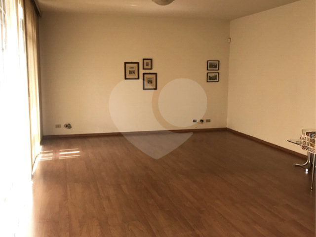 Sobrado à venda com 5 quartos, sendo 1 suíte,  em Santana, São Paulo, SP