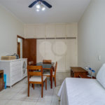 Casa à venda com 3 quartos, sendo 1 suíte, em Alto da Boa Vista, São Paulo, SP