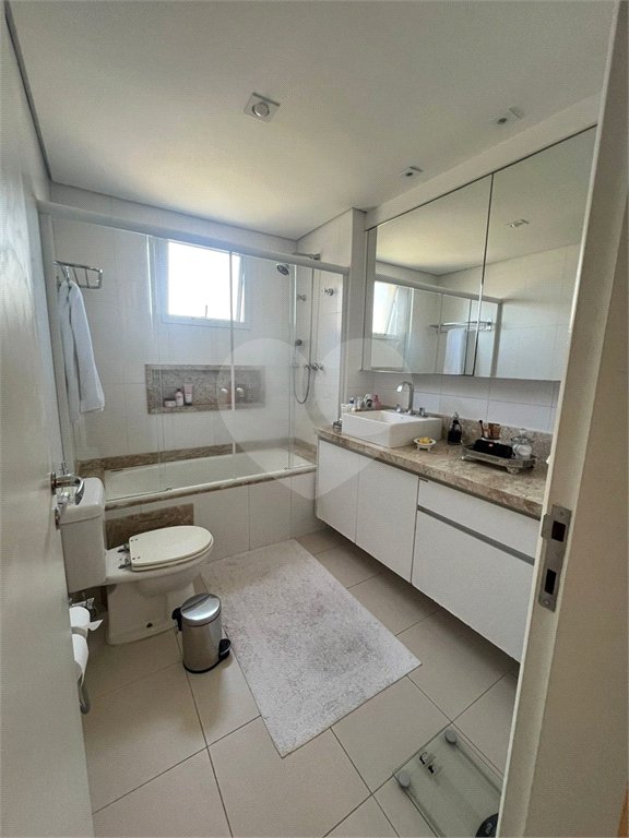 Apartamento à venda com 4 quartos, sendo 2 suítes,  em Brooklin Paulista, São Paulo, SP