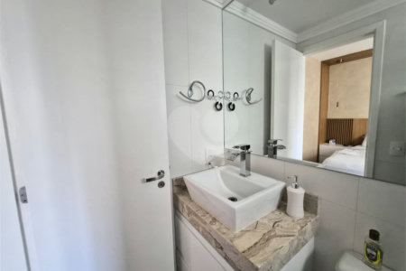 Apartamento à venda com 2 quartos, sendo 1 suíte, em Pinheiros, São Paulo, SP