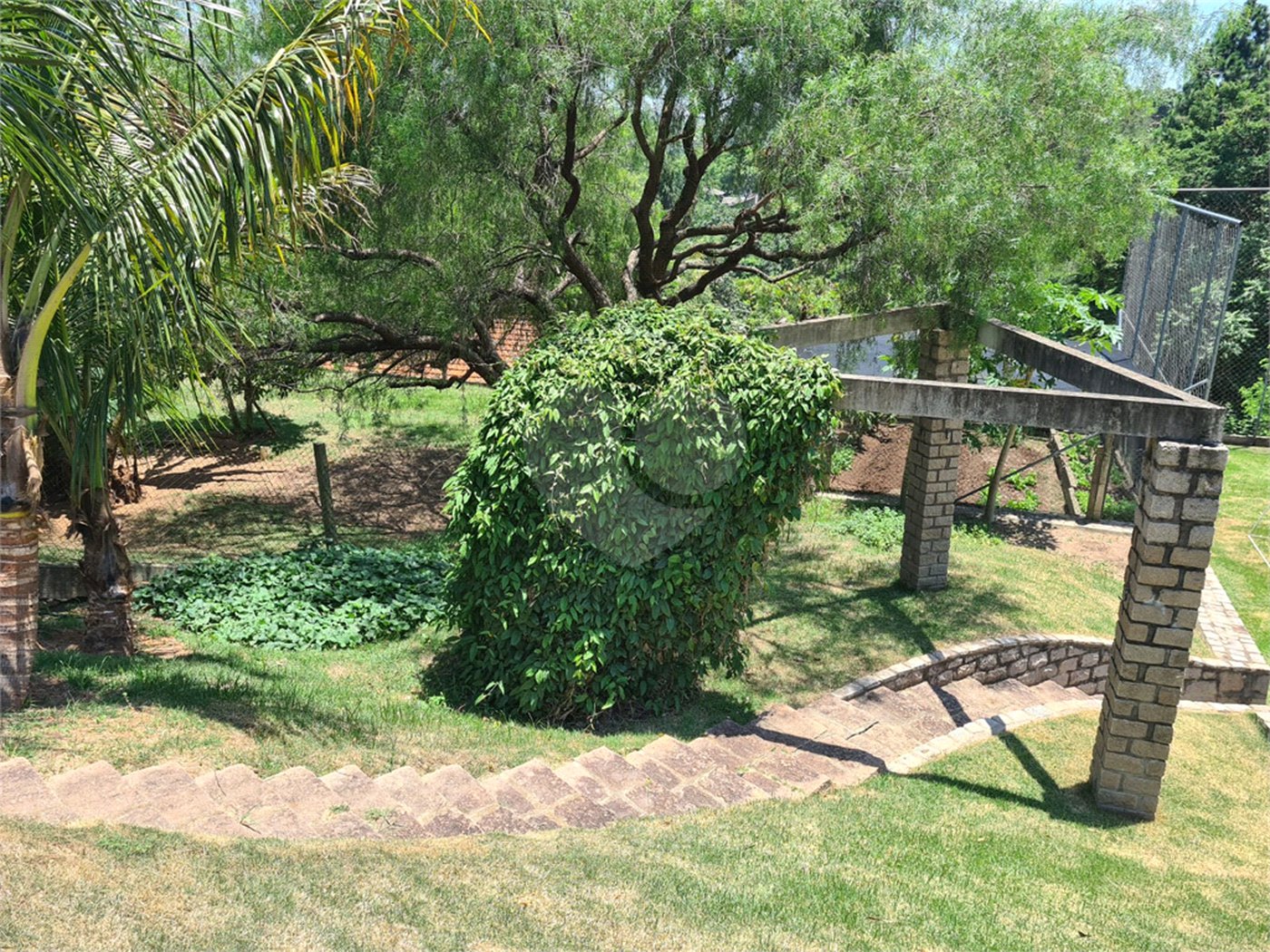 Chácara à venda com 4 quartos, sendo 2 suítes, em Parque Valinhos, Valinhos, SP