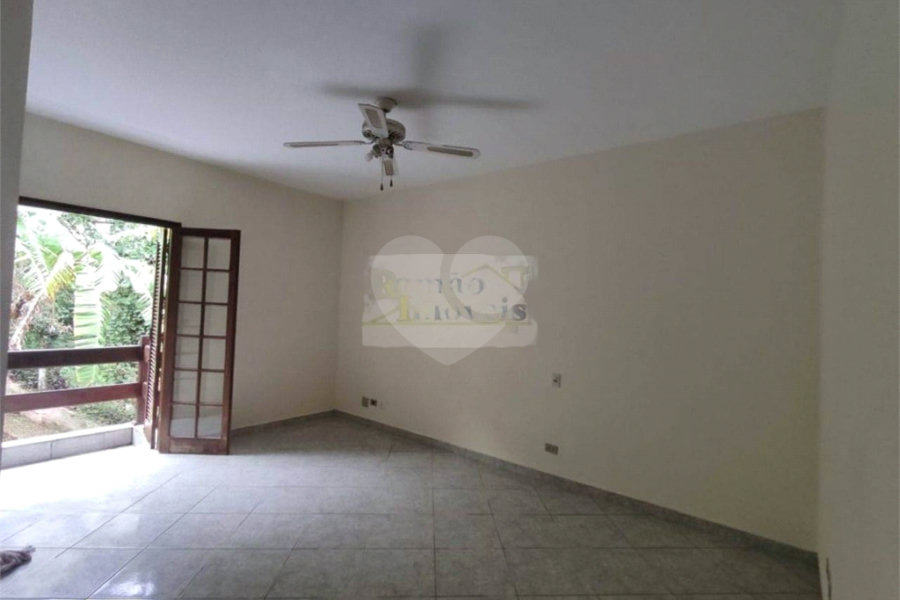 Casa à venda com 3 quartos, sendo 1 suíte, em Serra da Cantareira, Mairiporã, SP