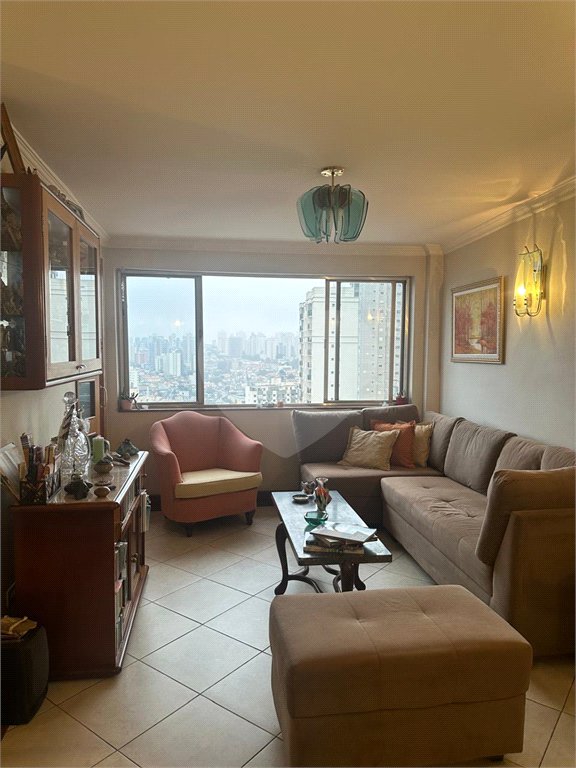 Apartamento à venda com 3 quartos, sendo 1 suíte,  em Vila Santo Estéfano, São Paulo, SP