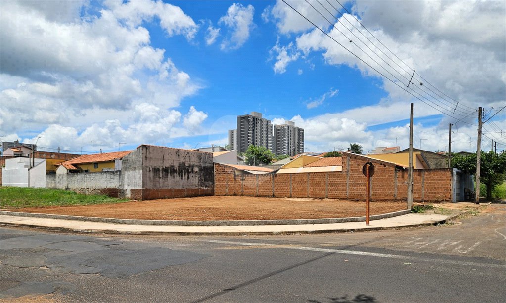 Terreno à venda em Residencial Cambuy, Araraquara, SP