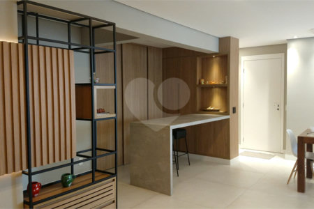 Apartamento à venda com 3 suítes em Jardim Caboré, São Paulo, SP
