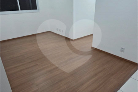 Apartamento à venda com 2 quartos em Vila Zat, São Paulo, SP