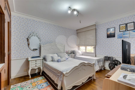 Apartamento à venda com 4 suítes em Jardim Marajoara, São Paulo, SP