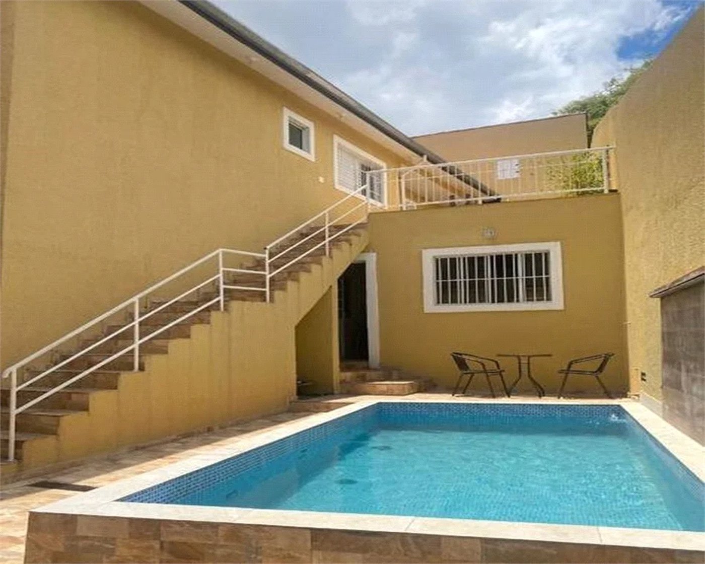 Casa à venda com 4 quartos, sendo 2 suítes, em Jardim Samara, São Paulo, SP