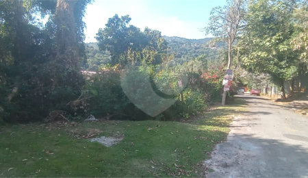 Terreno à venda no condomínio Alpes da Cantareira, Mairiporã - SP