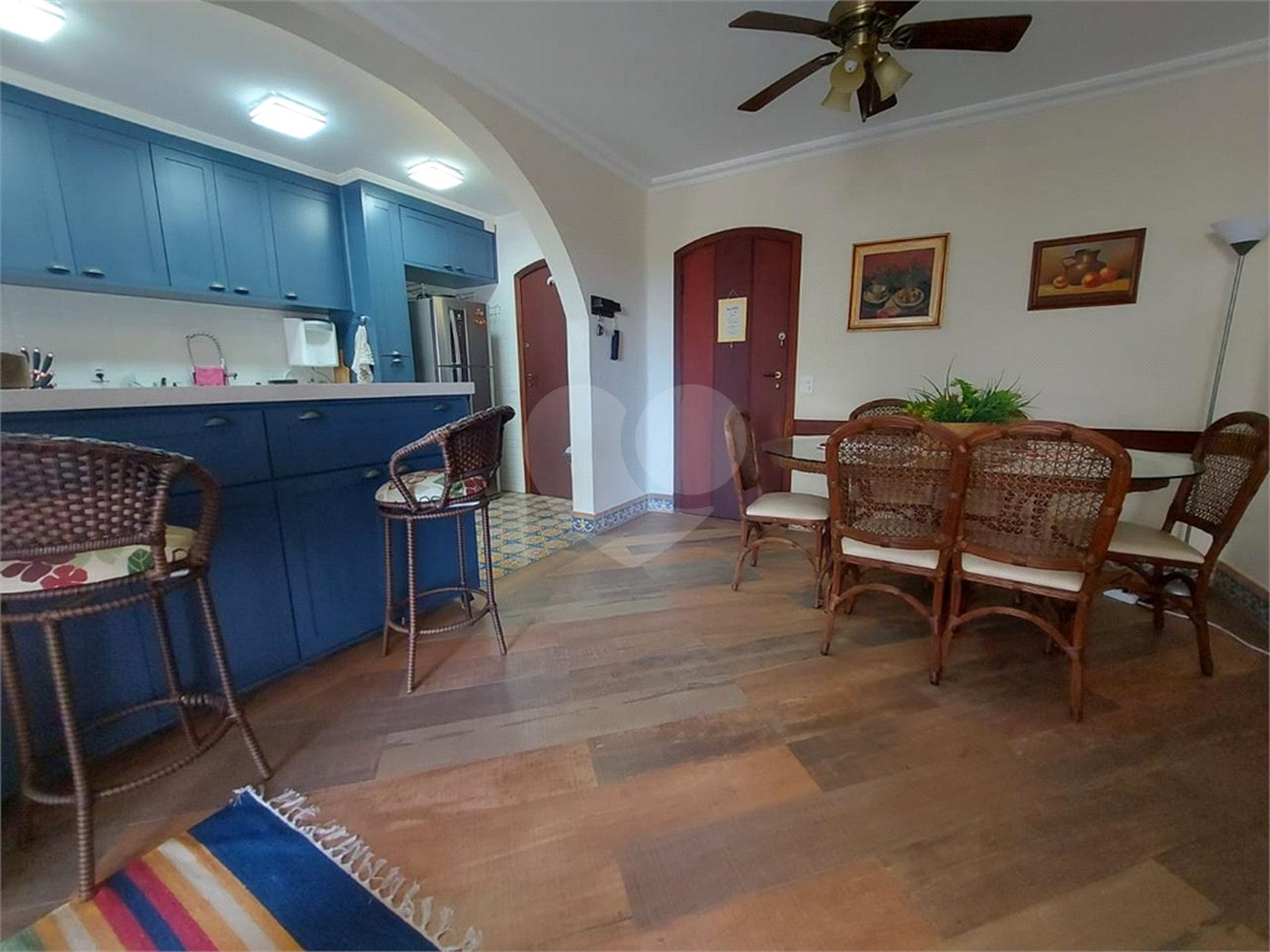 Apartamento à venda com 3 quartos, sendo 1 suíte,  em Enseada, Guarujá, SP