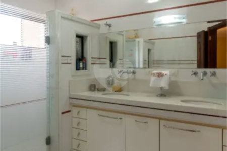 Sobrado à venda com 3 suítes em Chácara Inglesa (zona Norte), São Paulo, SP