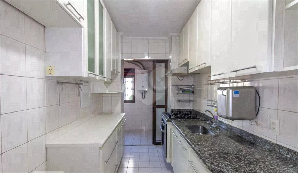 Apartamento à venda com 3 quartos, sendo 1 suíte,  em Vila Regente Feijó, São Paulo, SP