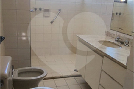 Apartamento à venda com 3 quartos, sendo 1 suíte, em Pinheiros, São Paulo, SP
