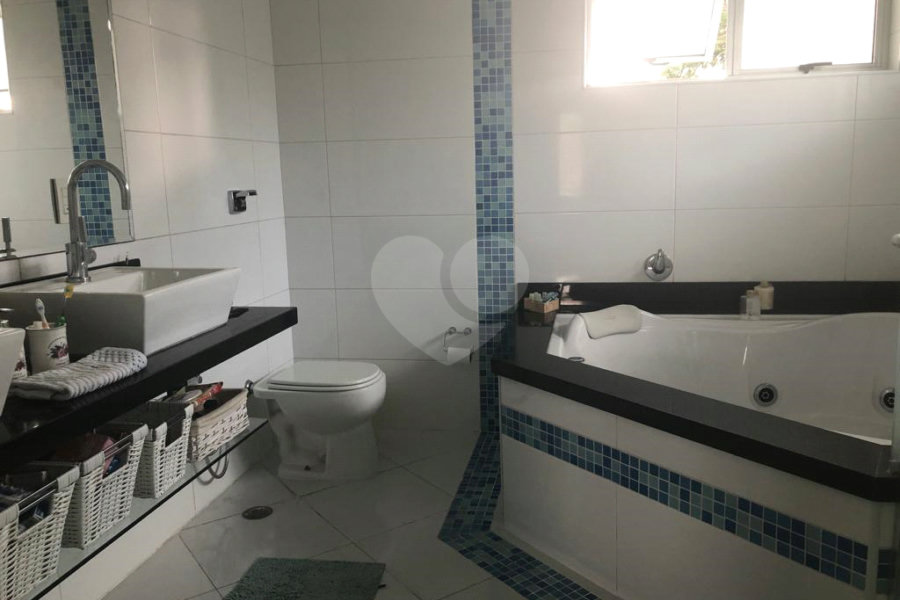Sobrado à venda com 4 quartos, sendo 2 suítes, em Palmas do Tremembé, São Paulo, SP