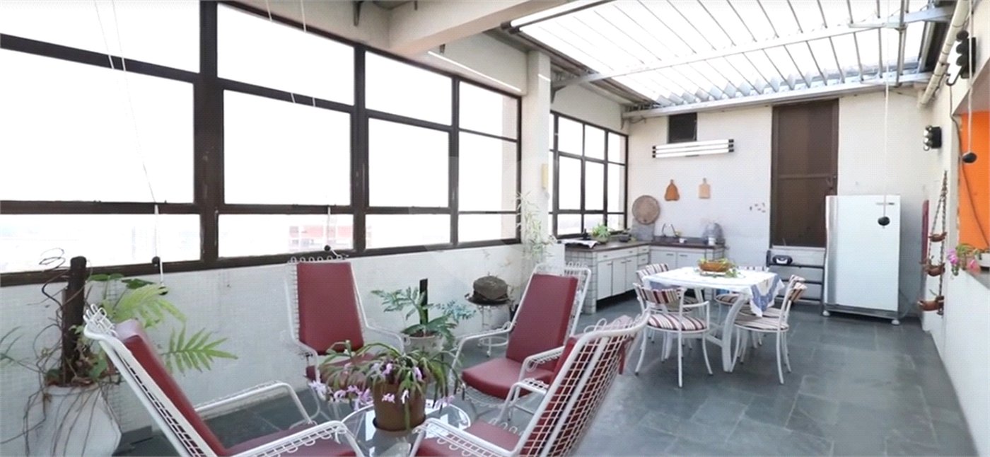 Cobertura à venda ou para alugar com 4 quartos, sendo 2 suítes, em Santana, São Paulo, SP