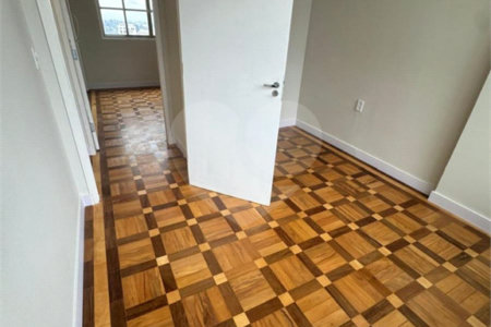 Apartamento à venda com 4 quartos, sendo 1 suíte, em Bela Vista, São Paulo, SP