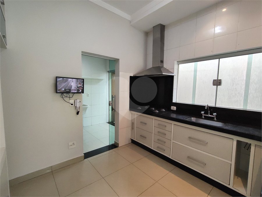 Sobrado à venda com 3 quartos, sendo 2 suítes, em Jardim Itália, Itapetininga, SP