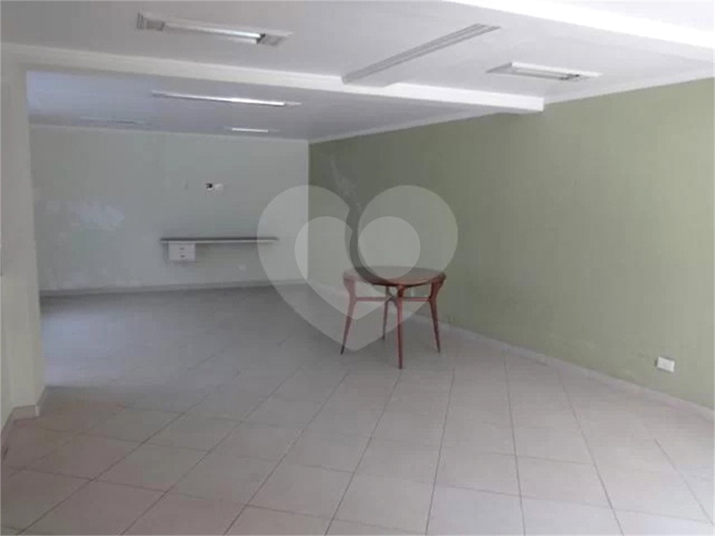 Casa à venda com 4 quartos, sendo 2 suítes, em Horto, São Paulo, SP