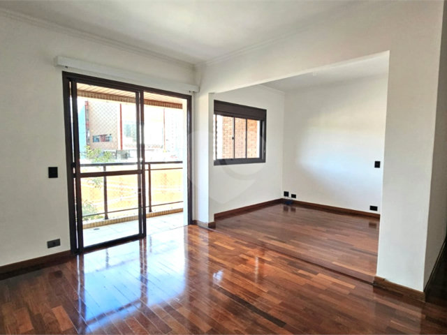Apartamento para alugar com 3 quartos, sendo 1 suíte,  em Alto da Boa Vista, São Paulo, SP
