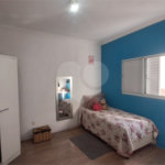 Casa à venda com 3 quartos, sendo 1 suíte, no condomínio Golden Park Residence, Sorocaba - SP