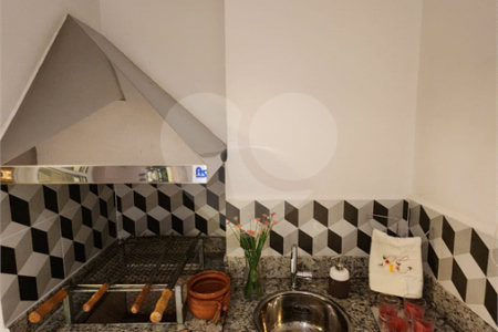 Apartamento à venda com 3 suítes em Vila Suzana, São Paulo, SP
