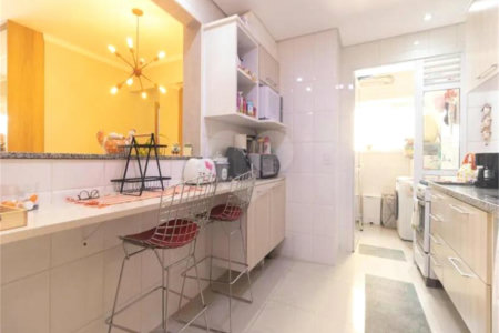 Apartamento à venda com 3 quartos, sendo 1 suíte, em Vila Mariana, São Paulo, SP