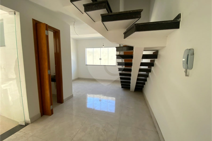 Casa para alugar com 3 quartos, sendo 1 suíte,  no condomínio Villagio DI Maria, São Paulo - SP